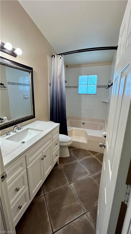 2430 Golden Gate Blvd E Property Photo 30