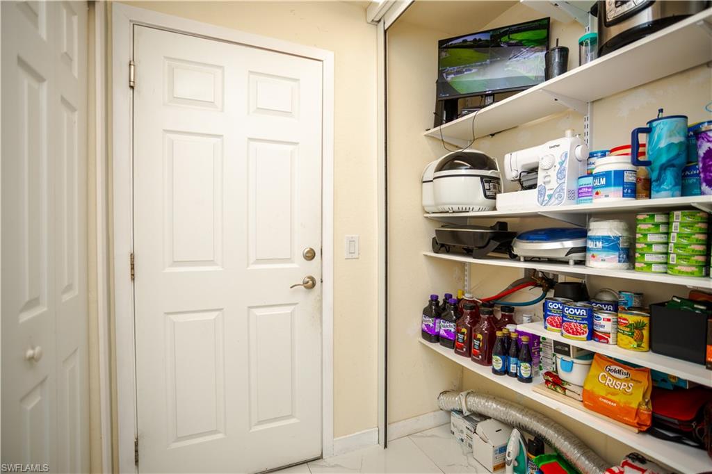 1220 Moore Run Property Photo 16