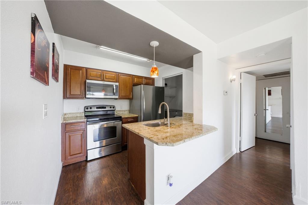 2925 Winkler Ave 920 Property Photo 1