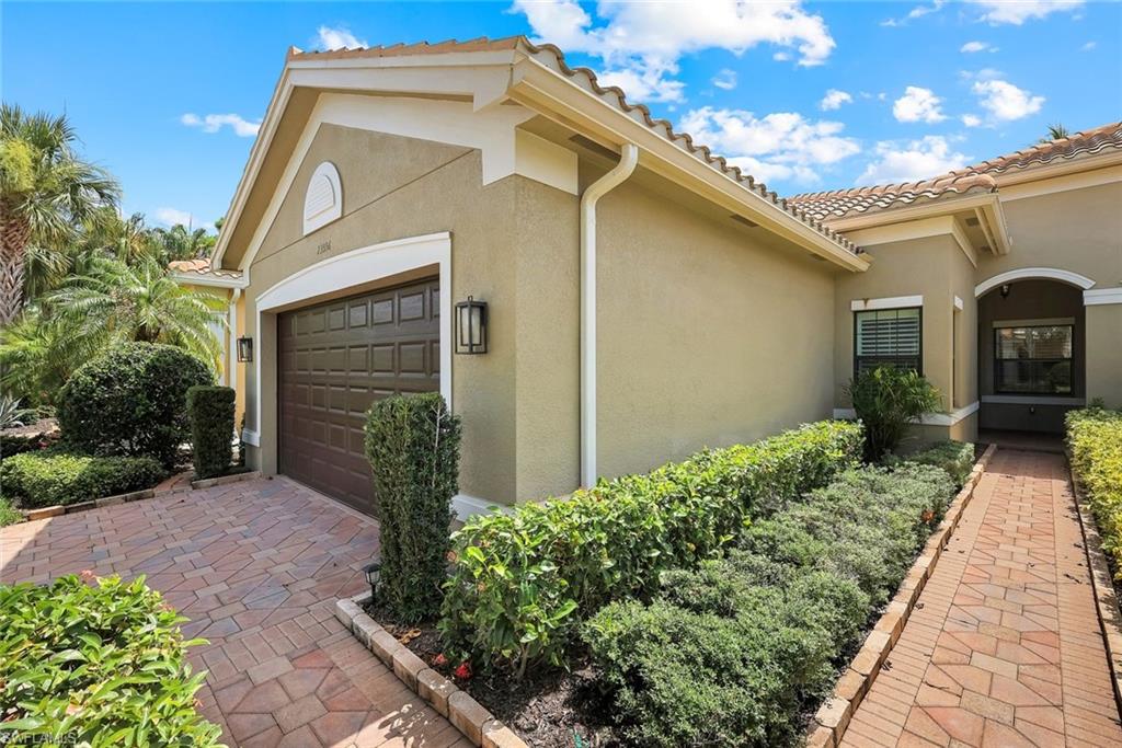 13556 Coronado Dr Property Photo 2