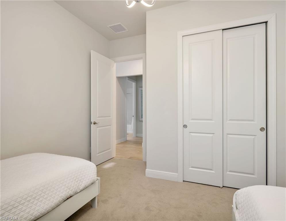 9040 Saint Lucia Dr Property Photo 28