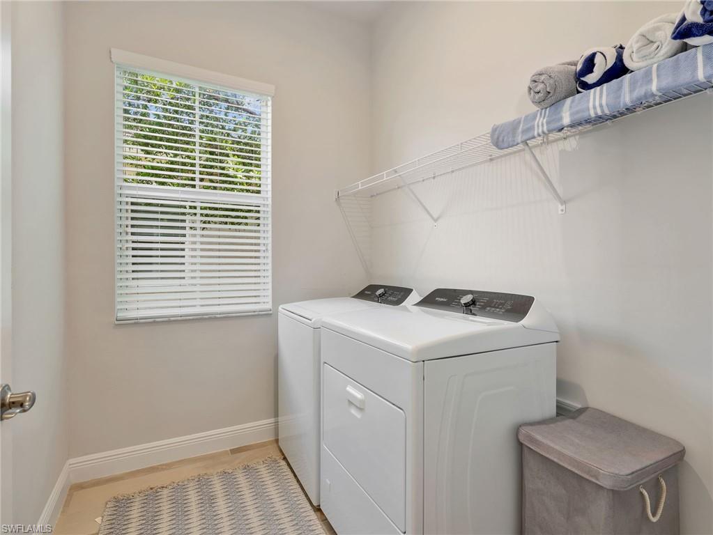 9040 Saint Lucia Dr Property Photo 30