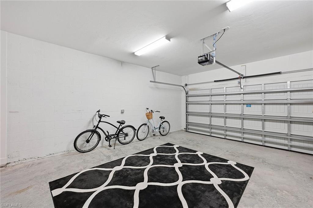 2738 Aviamar Cir Property Photo 36