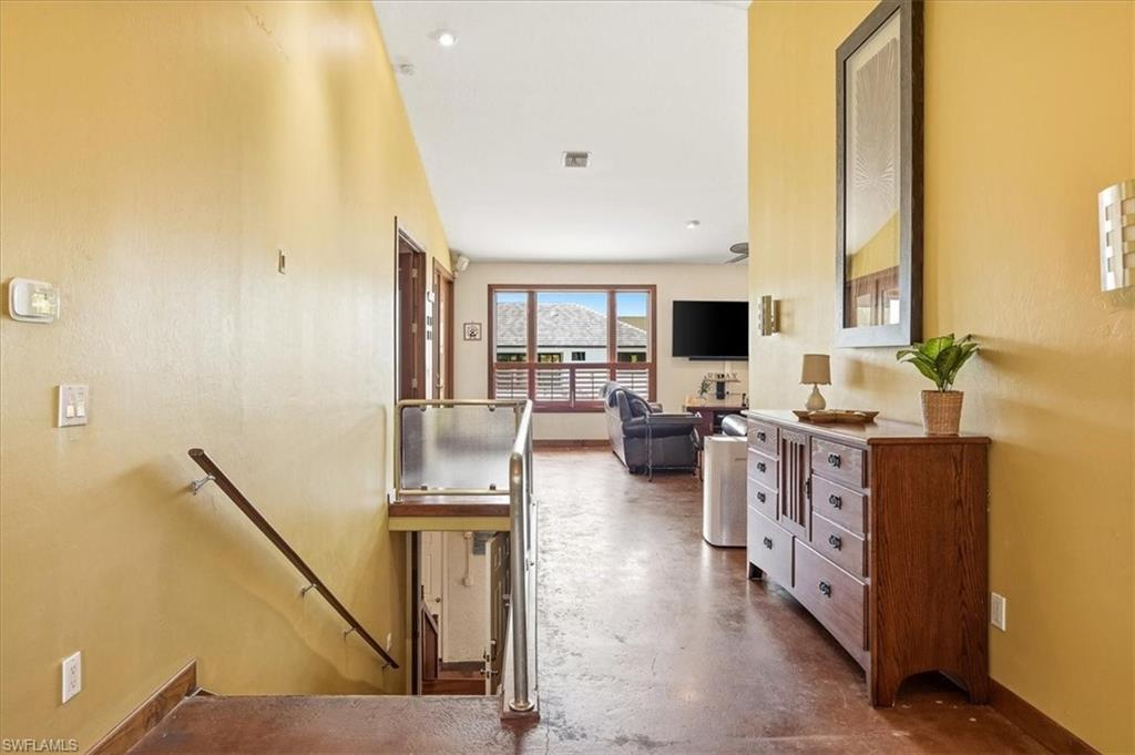 1680 Avion Pl Property Photo 4
