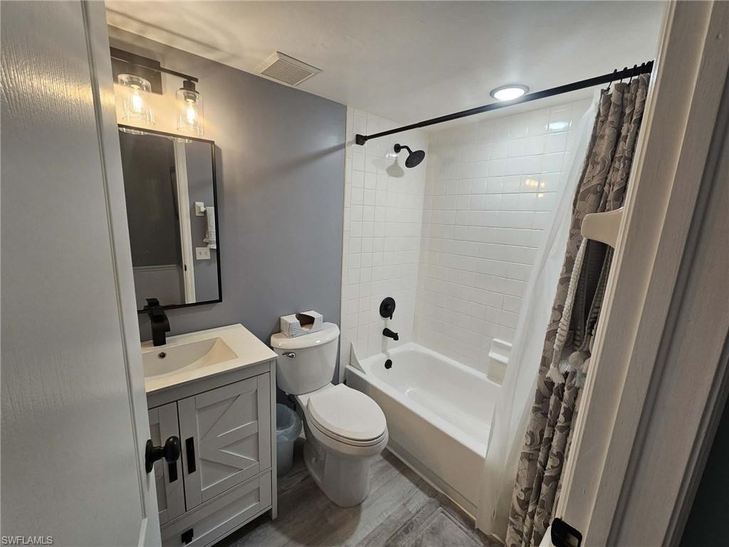 7360 Glenmoor Ln 4207 Property Photo 11