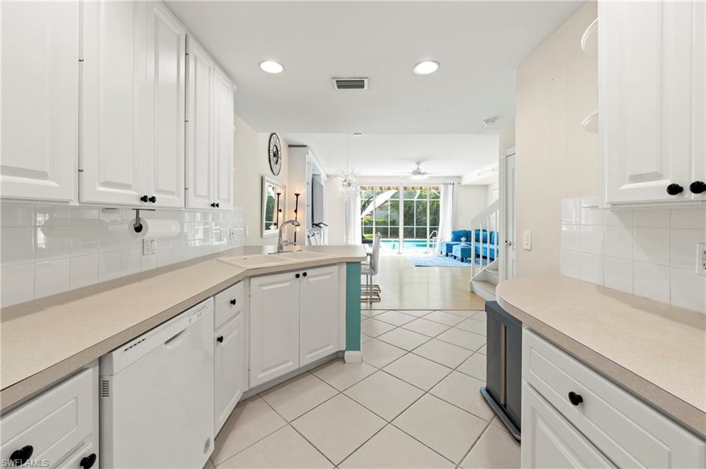 5513 Cove Cir 88 Property Photo 9