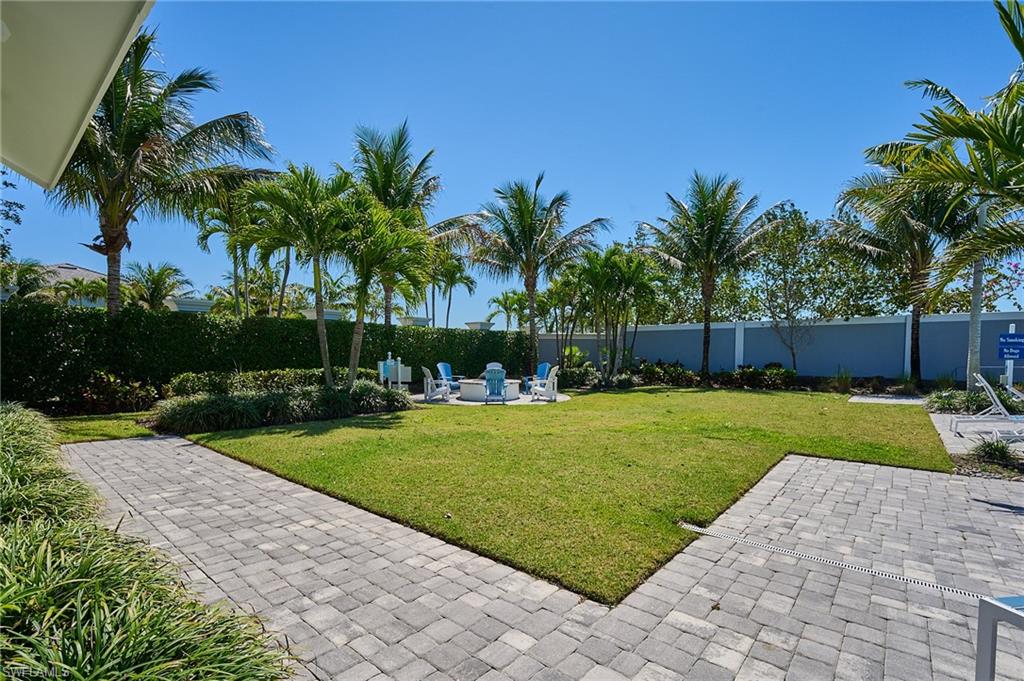 2626 Seychelles Cir 1404 Property Photo 39