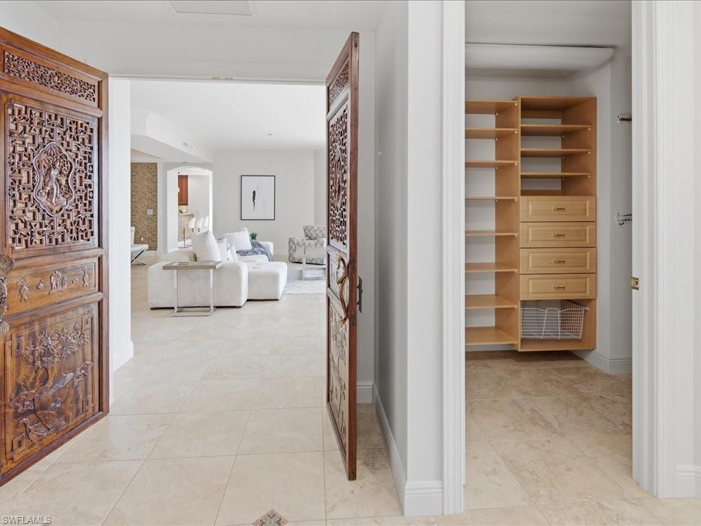 970 Cape Marco Dr 1501 Property Photo 7