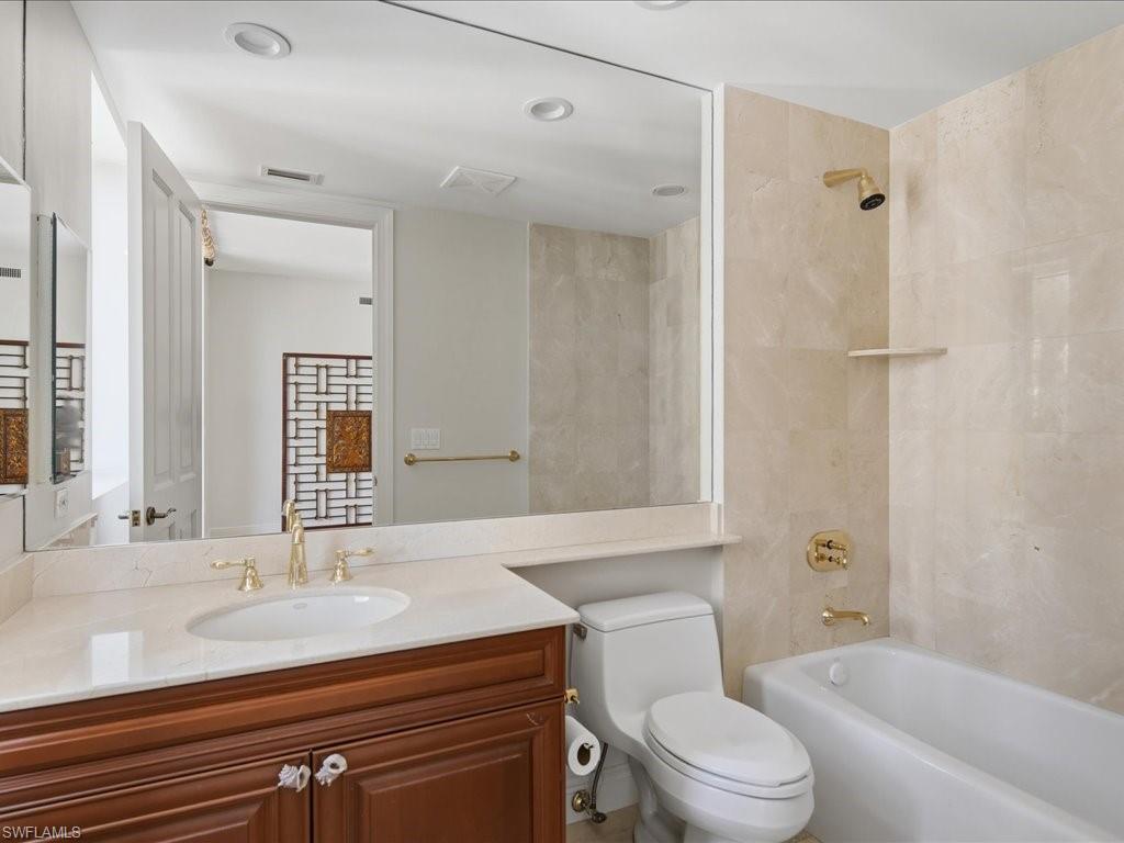 970 Cape Marco Dr 1501 Property Photo 12