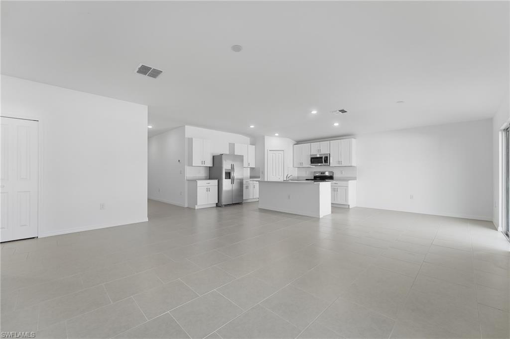 4102 Gator Cir Property Photo 9