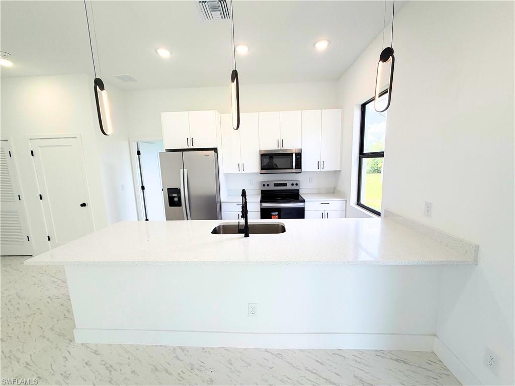 3175 Sunshine Blvd Property Photo 4