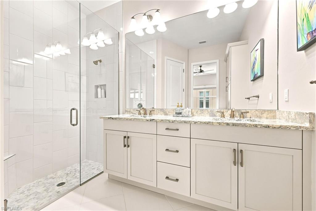7239 Saona Ct Property Photo 10