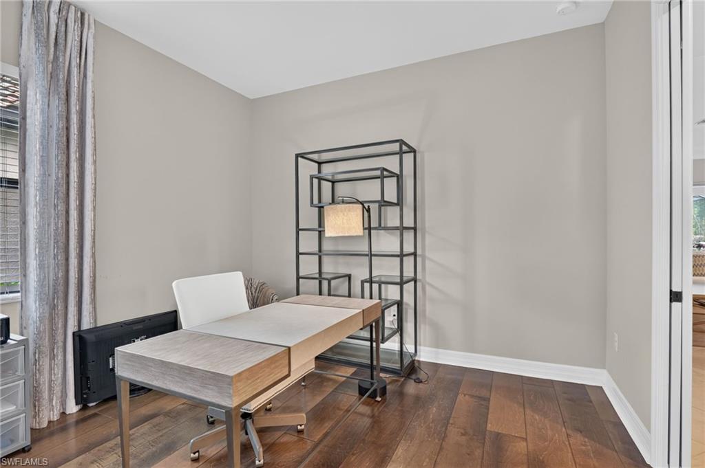 12695 Kinross Ln Property Photo 13