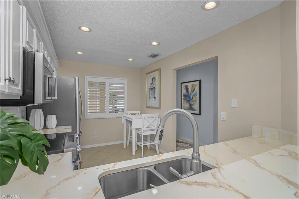 7725 Jewel Ln 201 Property Photo 3