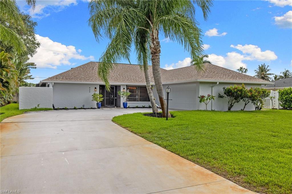 433 Golfview Dr Property Photo 2