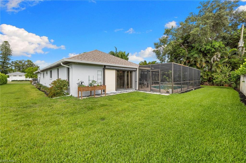 433 Golfview Dr Property Photo 12