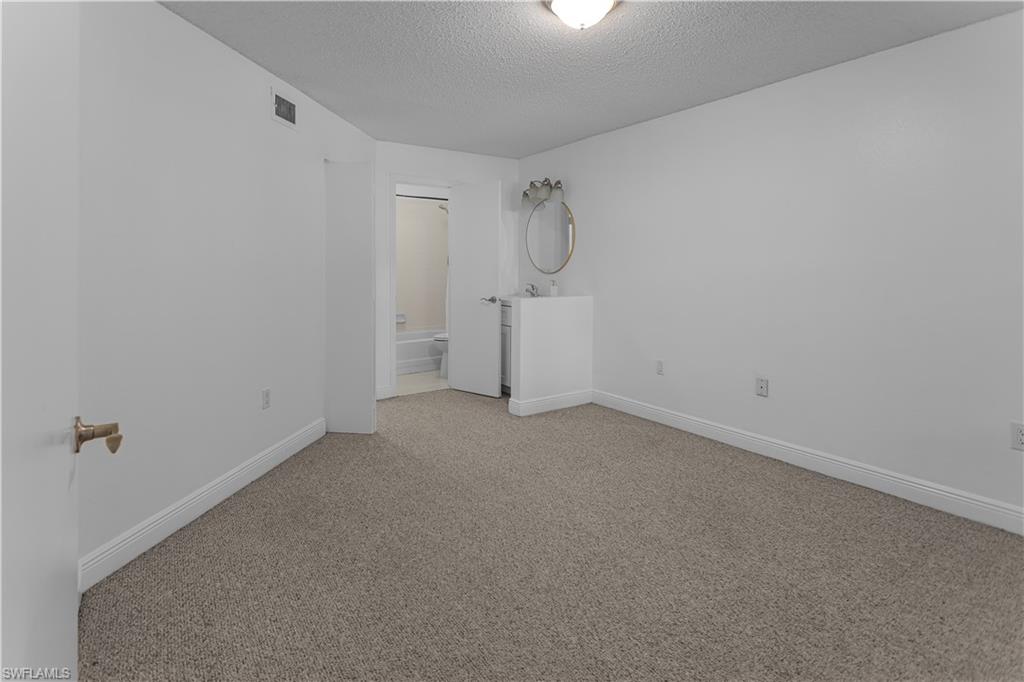 12561 Equestrian Cir 816 Property Photo 5