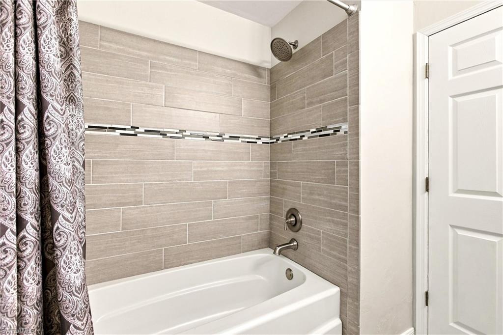 4590 16th St Ne Property Photo 17