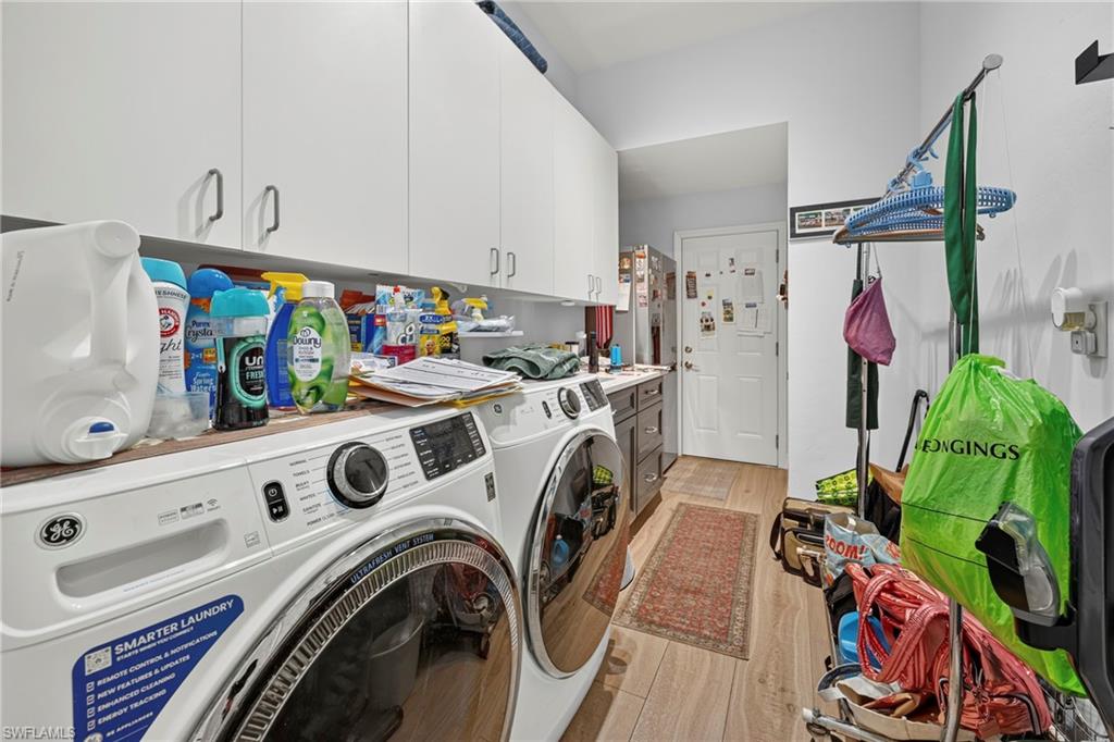 205 2nd St Property Photo 23