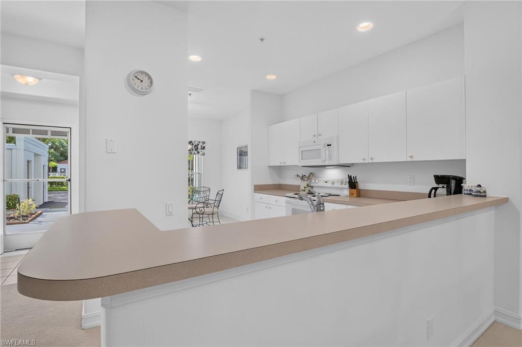 975 Tarpon Cove Dr 103 Property Photo 11