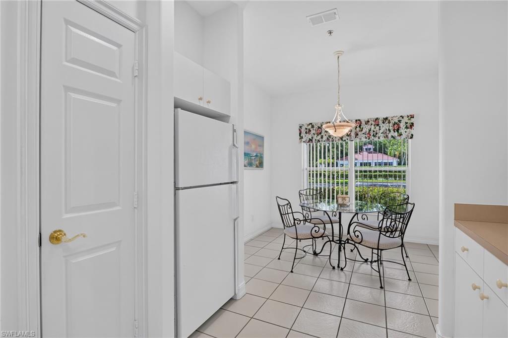 975 Tarpon Cove Dr 103 Property Photo 13