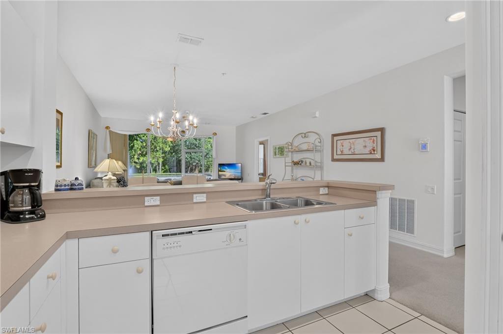 975 Tarpon Cove Dr 103 Property Photo 15