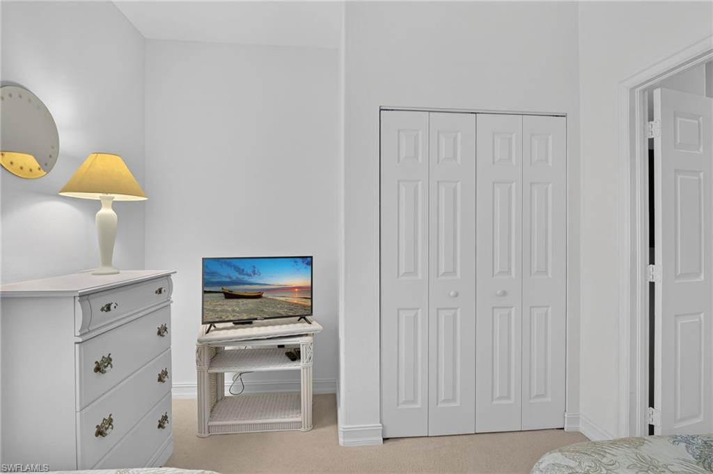 975 Tarpon Cove Dr 103 Property Photo 28
