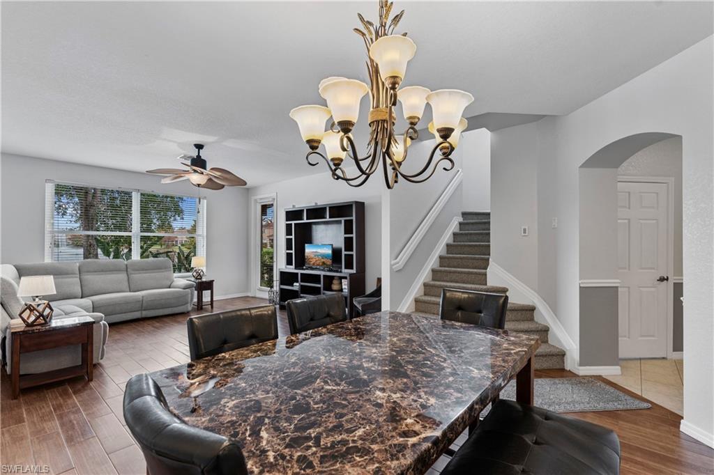 9544 Roundstone Cir Property Photo 4
