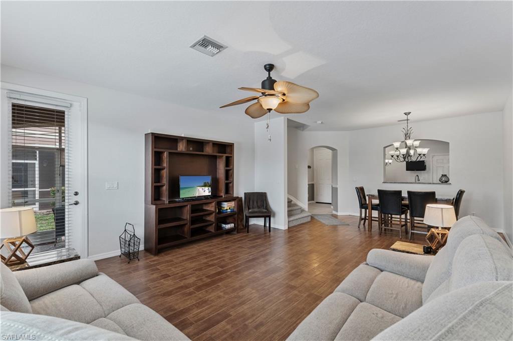 9544 Roundstone Cir Property Photo 12