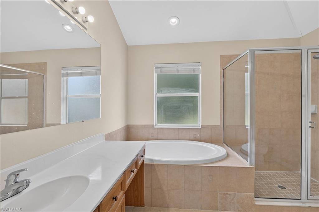 523 25th Ln Property Photo 21