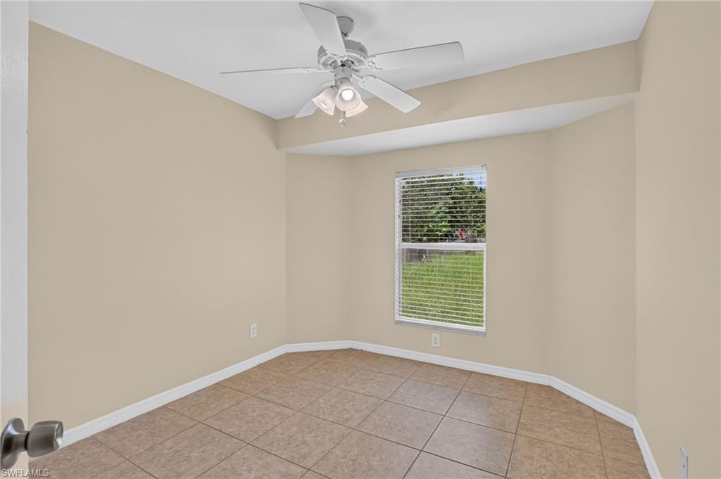 523 25th Ln Property Photo 28