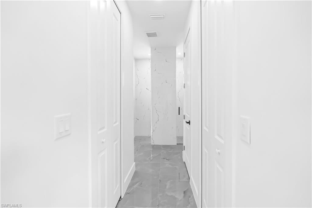 716 Connecticut Ln Property Photo 16
