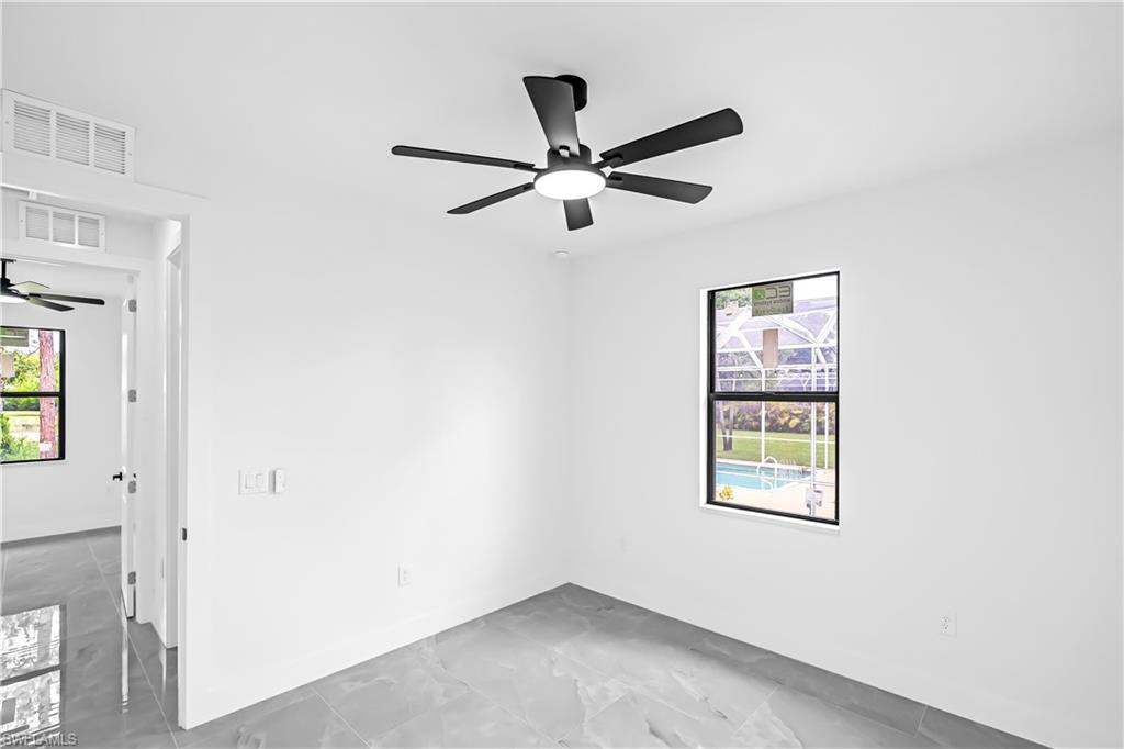 716 Connecticut Ln Property Photo 22
