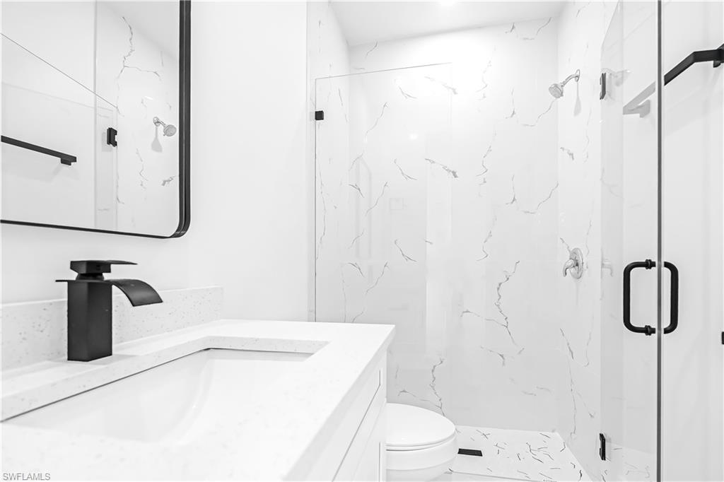 716 Connecticut Ln Property Photo 23
