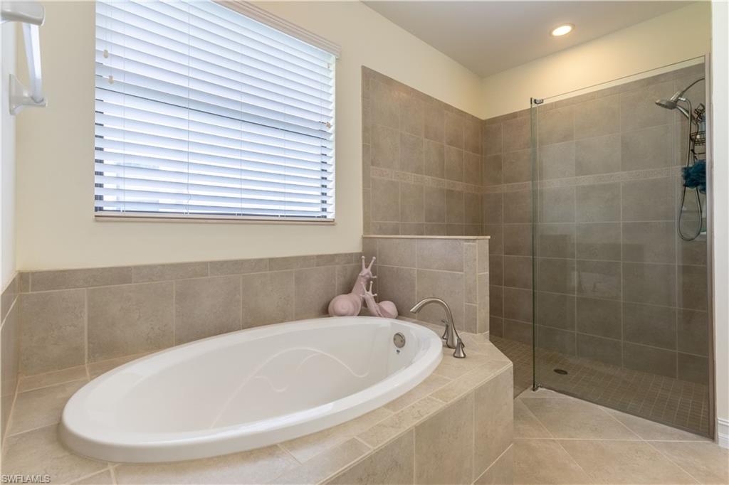 7807 Bucks Run Dr Property Photo 10