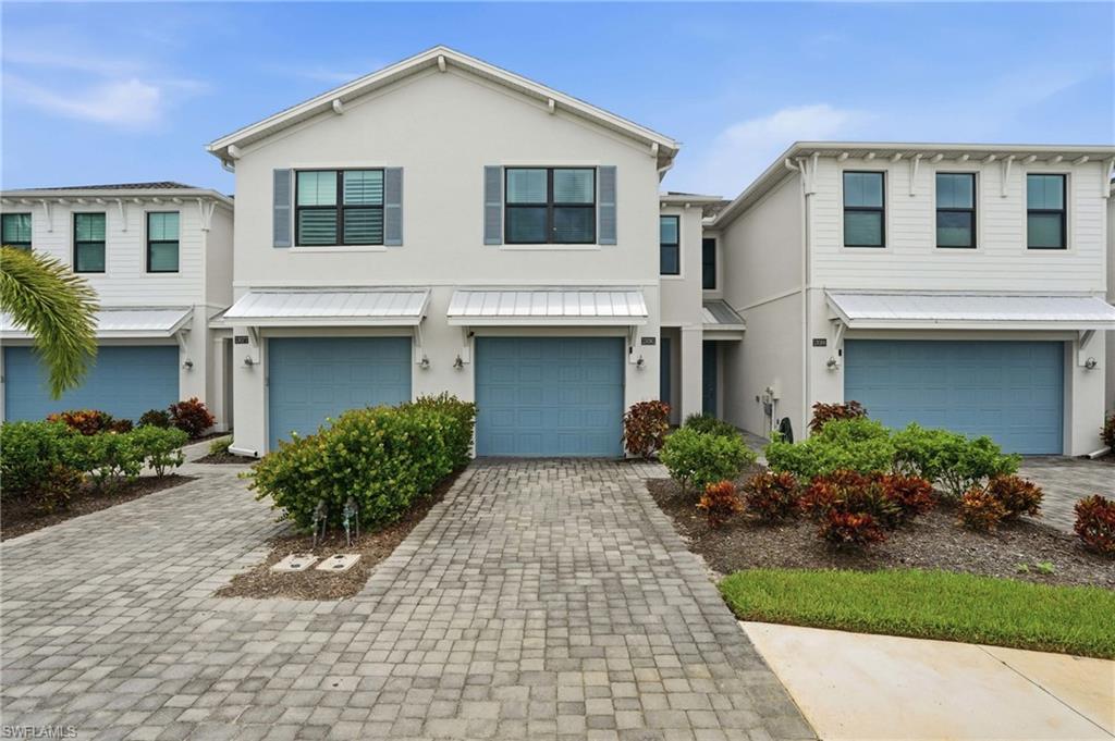 13081 Pembroke DR Property Photo 1