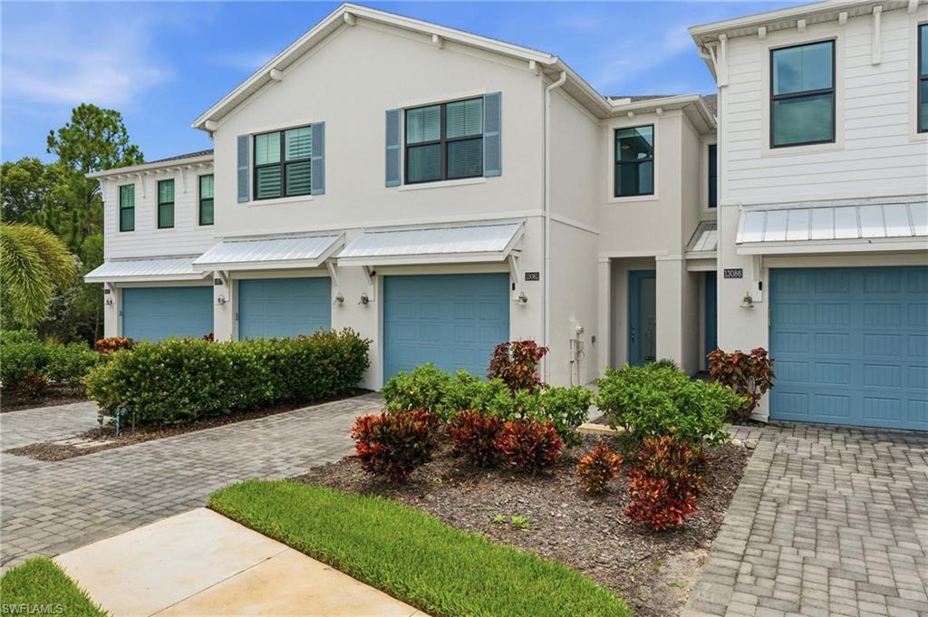 13081 Pembroke DR Property Photo 1