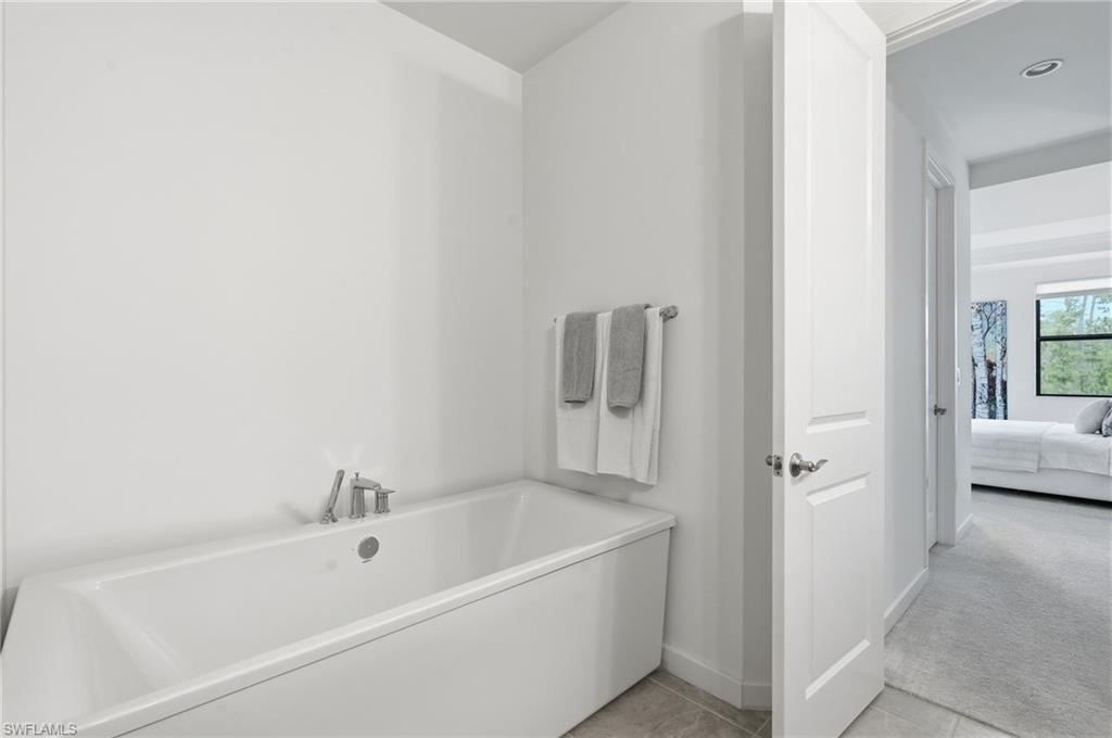 13081 Pembroke Dr Property Photo 13