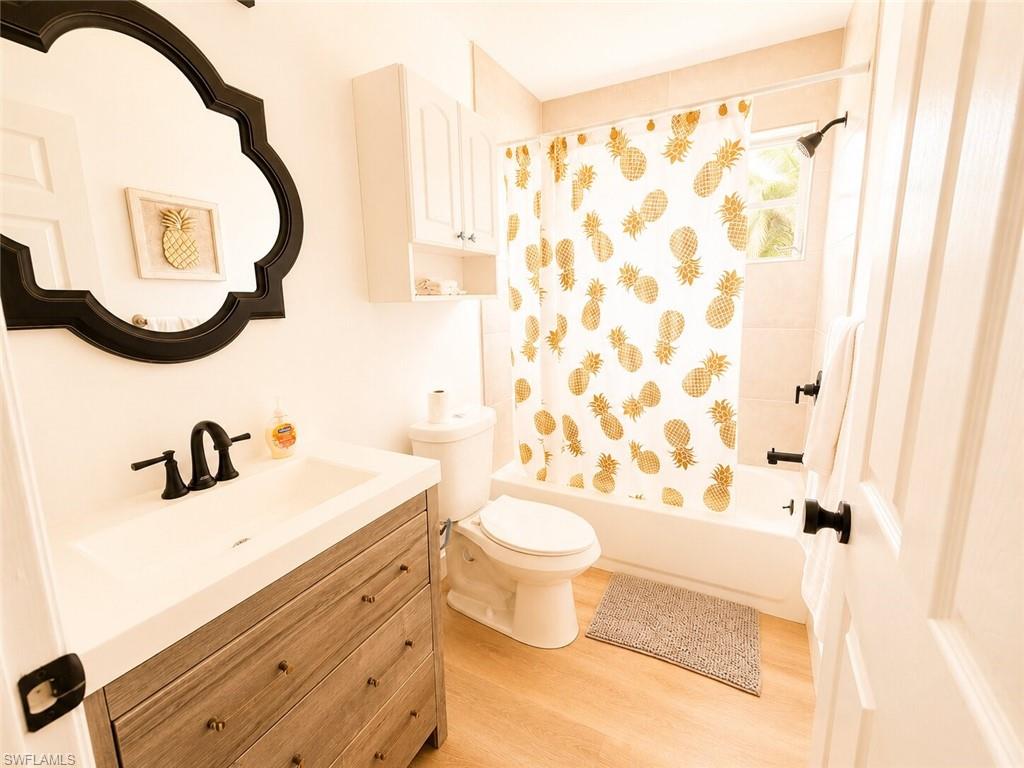 3659 Riviera Cir Property Photo 5