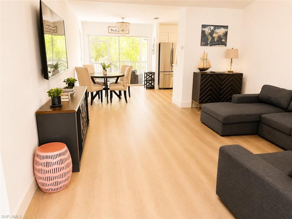 3659 Riviera Cir Property Photo 6
