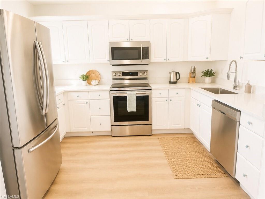 3659 Riviera Cir Property Photo 10