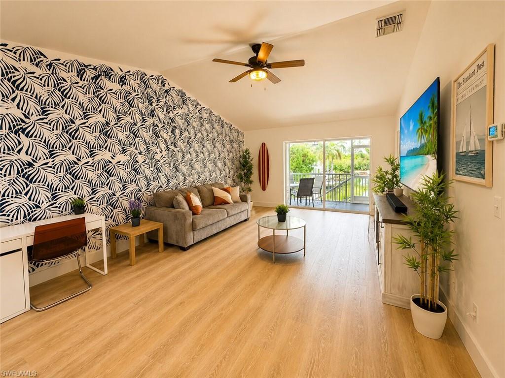 3659 Riviera Cir Property Photo 33