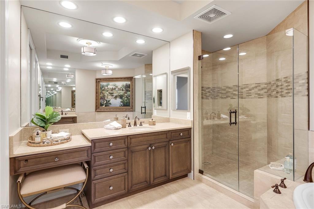 455 Cove Tower Dr 1701 Property Photo 20