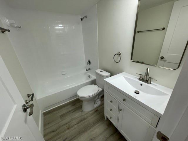 1344 Derbyshire Ct D-101 Property Photo 15