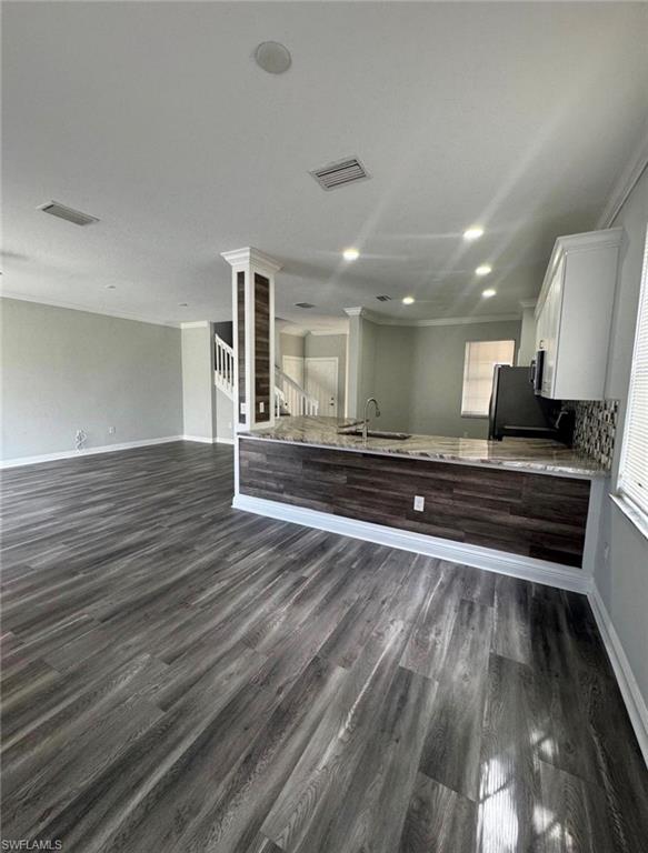 7614 Bristol Cir Property Photo 5