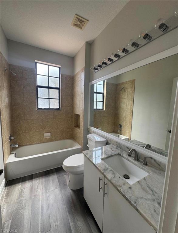 7614 Bristol Cir Property Photo 8