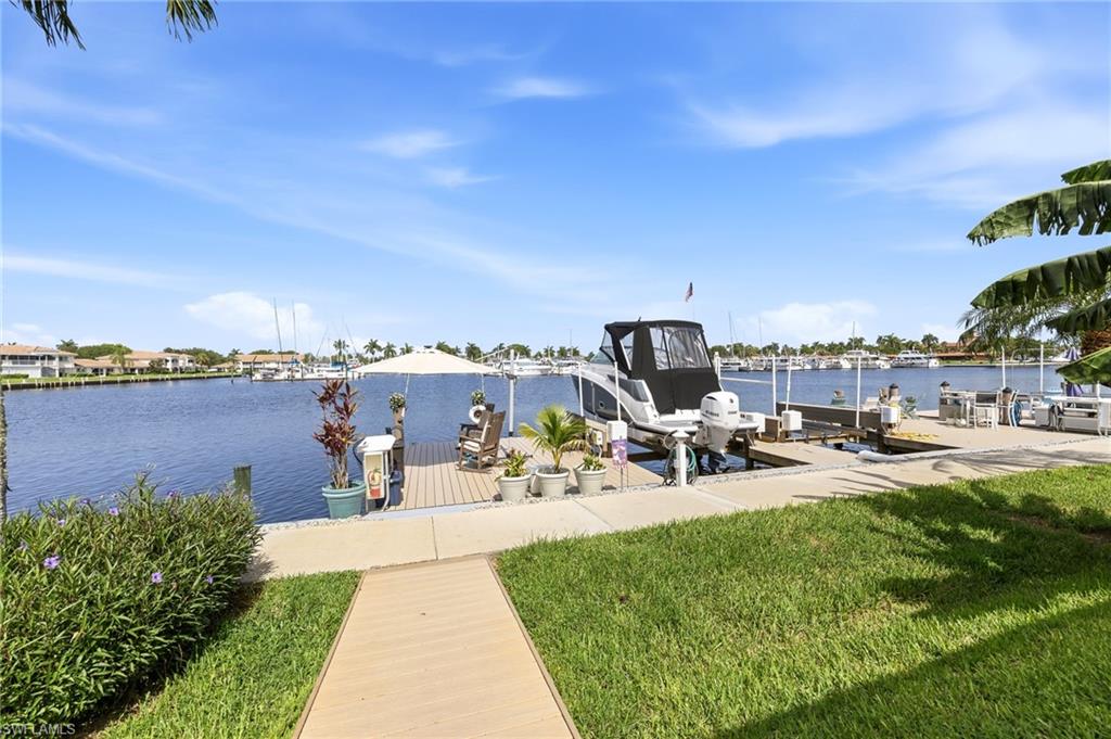 326 Stella Maris Dr S Property Photo 2