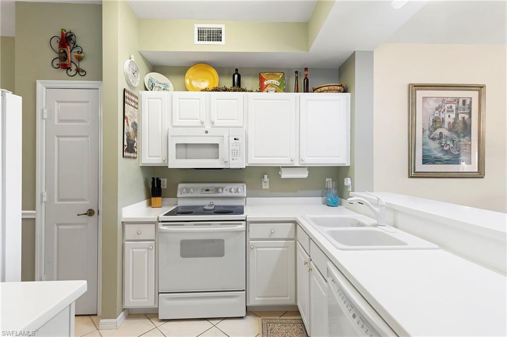 3935 Loblolly Bay Dr 303 Property Photo 7