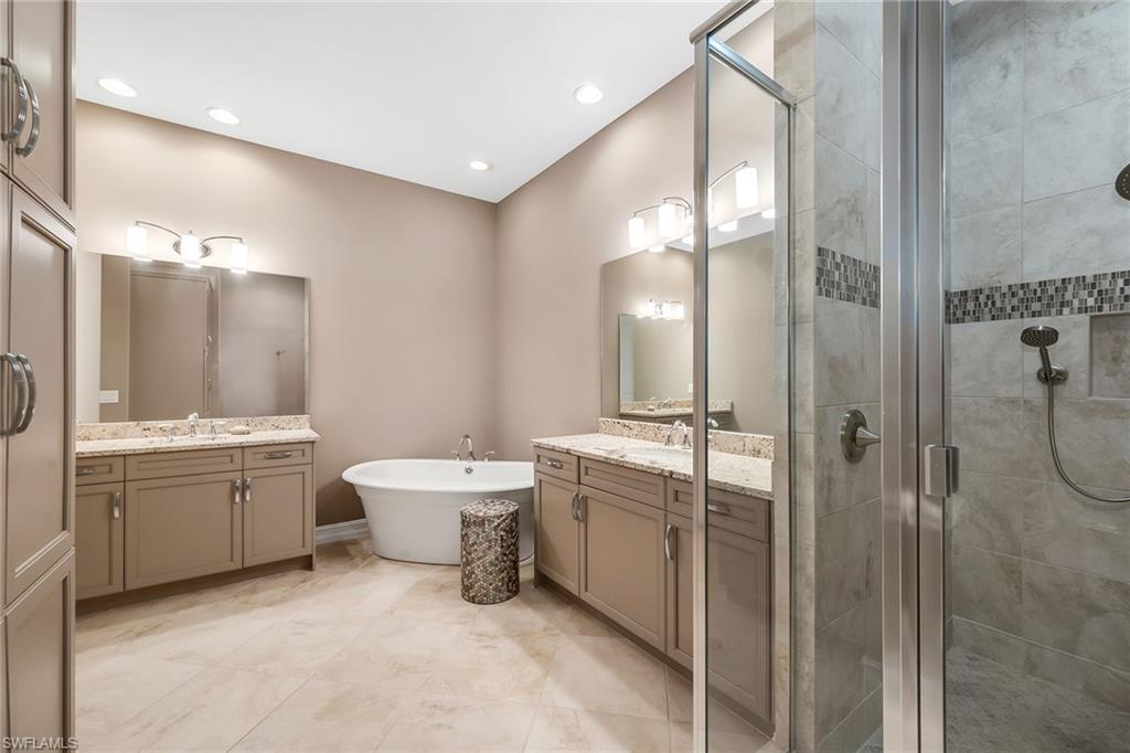 7825 Hawthorne Dr 2104 Property Photo 20