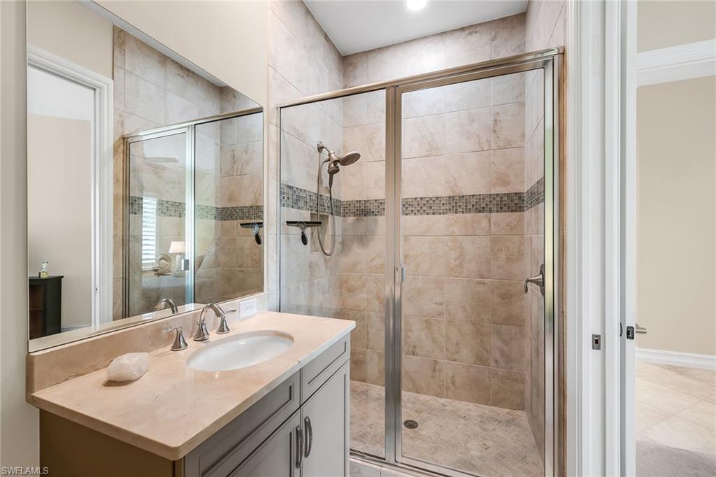 7825 Hawthorne Dr 2104 Property Photo 27